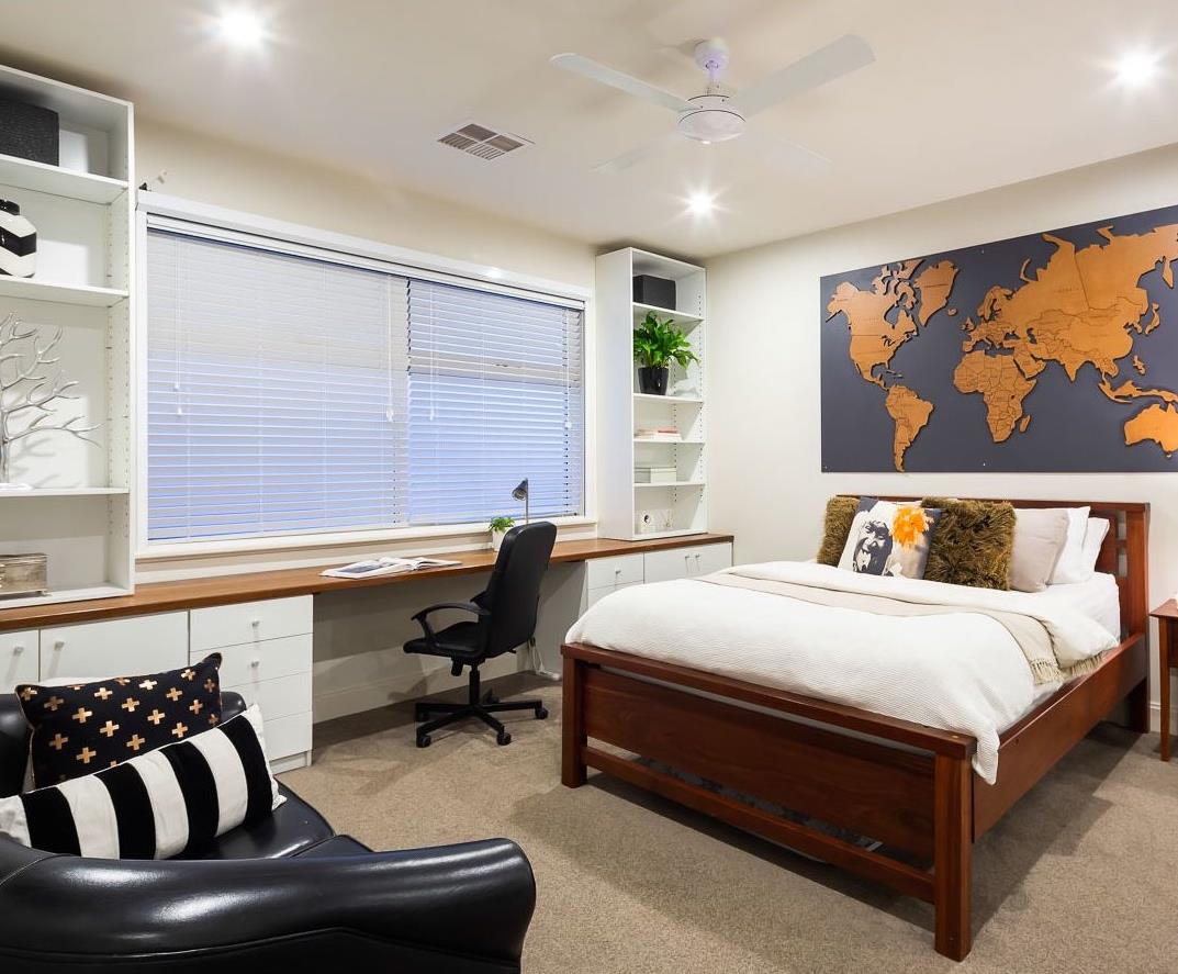 Venetian Blinds in bedroom